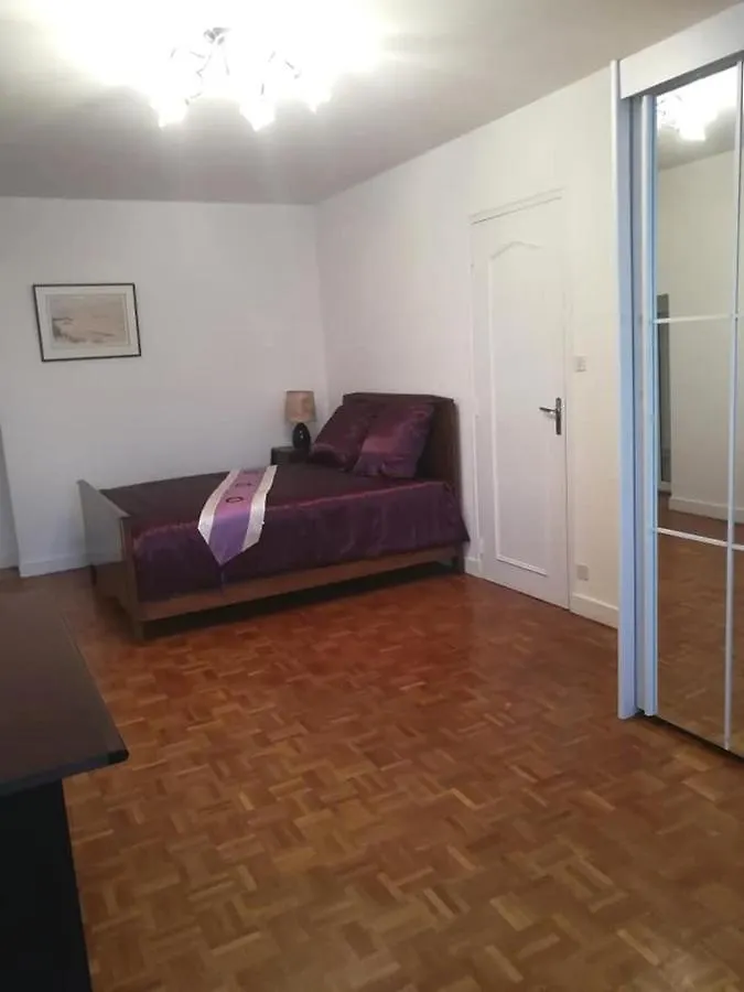 Gite Familial Sunshine Saint-Brice-en-Cogles