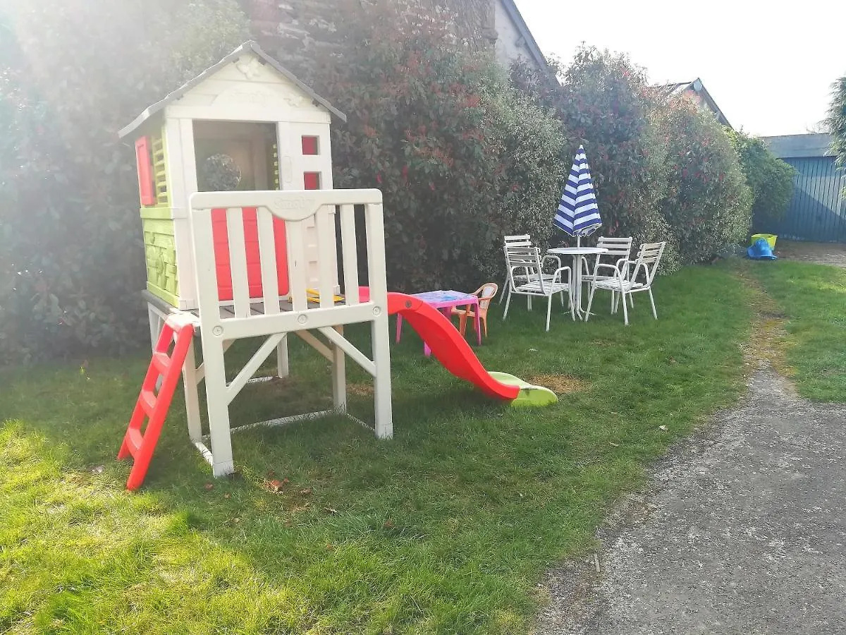 Holiday home Gite Familial Sunshine Saint-Brice-en-Cogles